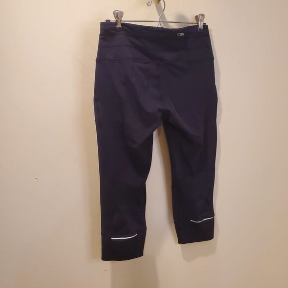 Athleta Black Capri Leggings Size S - Picture 5 of 11